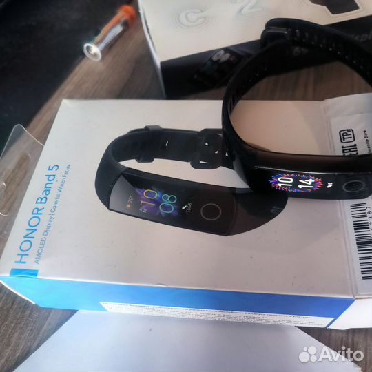 Фитнес браслет honor band 5