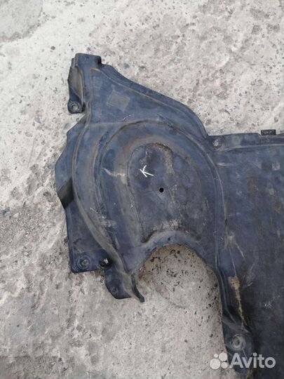 Кожух Шумоизаляции GLK X204 Защита A2045203823