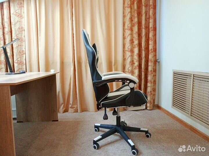 Компьютерное кресло белый и черный до 172 кг