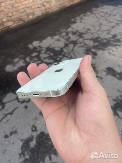 Телефон iPhone 12 mini