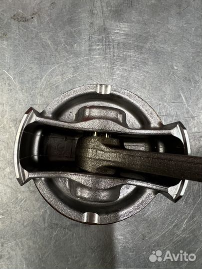 Поршень Mercury F80-115 2.1L