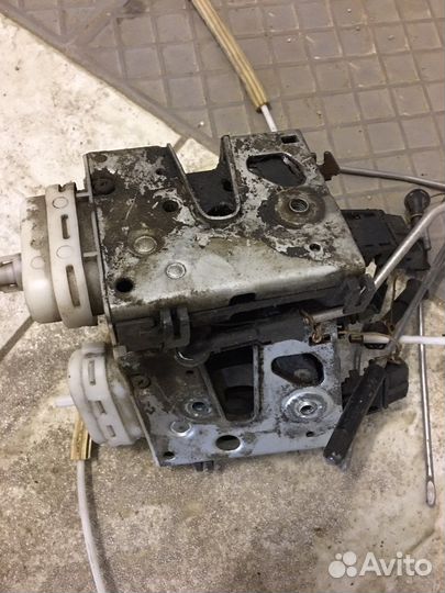 Замки дверные Ауди 100(45)