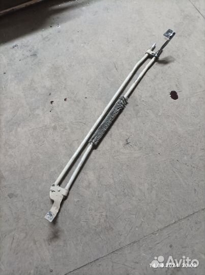 Радиатор гур Volvo S80