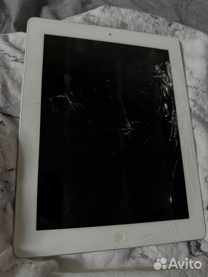 iPad рабочий(можно на запчасти)
