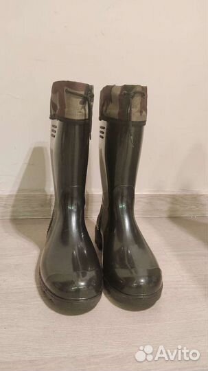 Резиновые сапоги