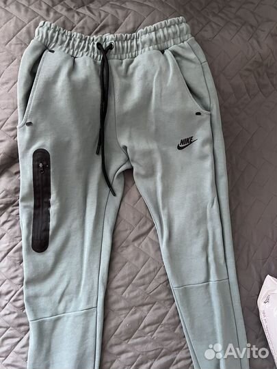 Спортивный костюм женский