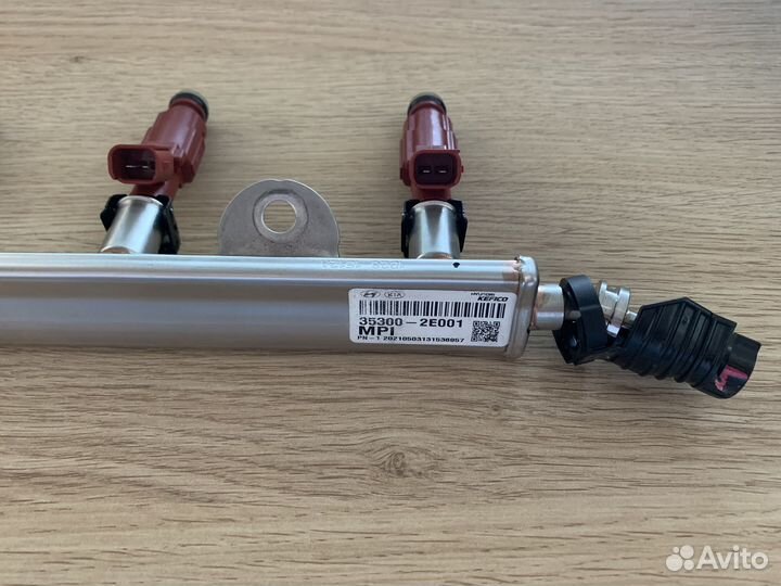 Рампа топливная 353002e001