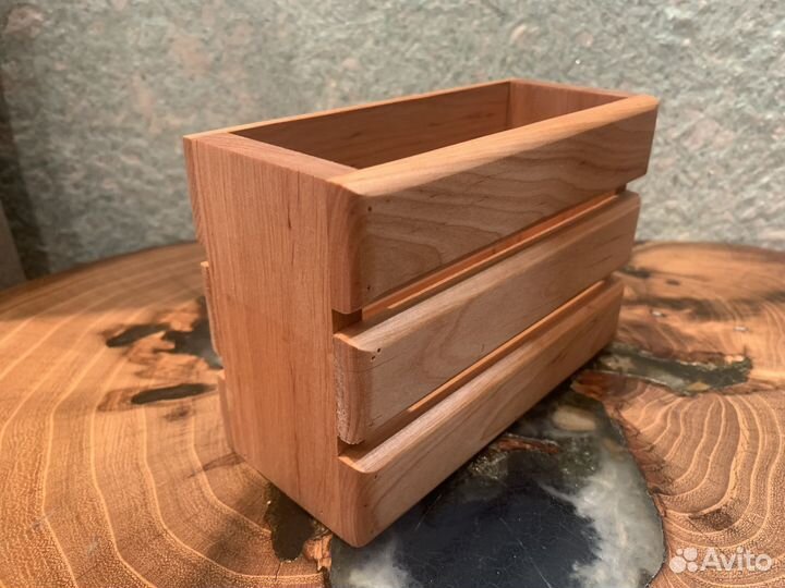 Салфетница деревянная