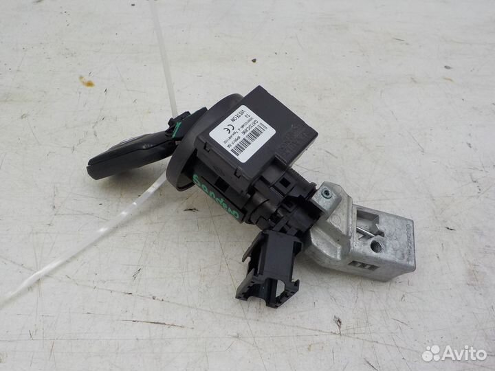 Замок зажигания Renault Sandero 2018