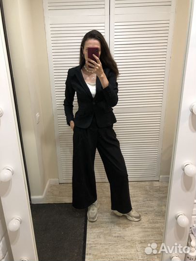 Форма в школу, университет HM Sela