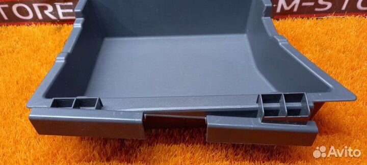 Ящик для инструментов Bmw 7-Series F01 N63B44 2011