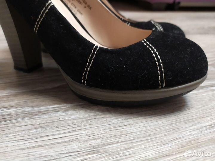 Туфли разные новые