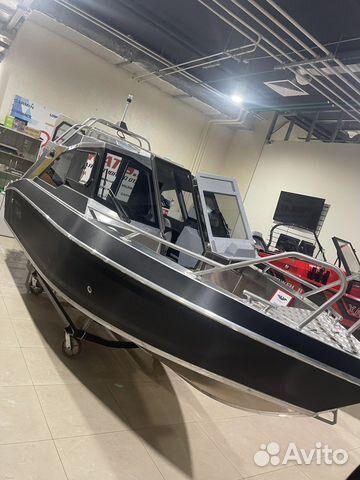 Новая Лодка для рыбалки с кабиной yava XL cob купить в Москве ...