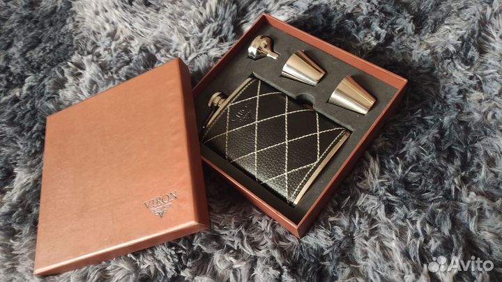 Подарочный набор с фляжкой