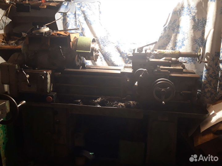 Токарный станок