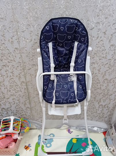 Стульчик для кормления в идеальном состоянии