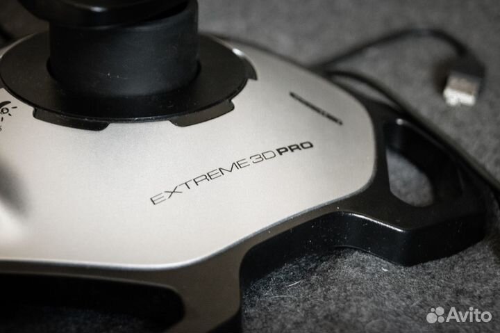 Джойстик Logitech Extreme 3D Pro