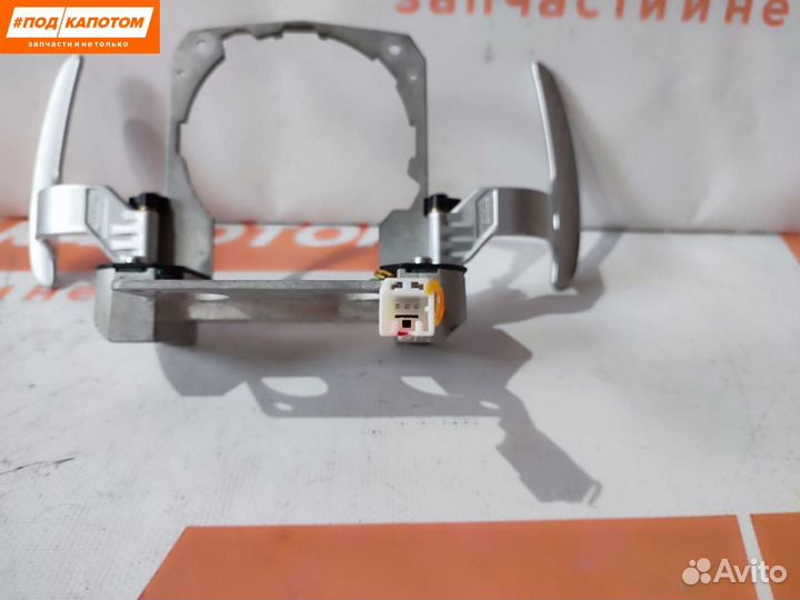 Лепестки подрулевые переключения передач 560056XC