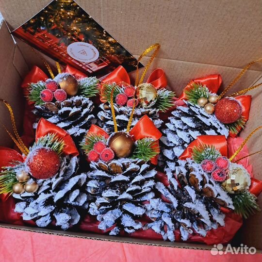 Шишки на елку