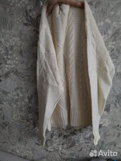 Свитер женский