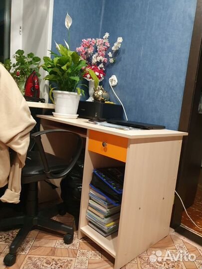 Компьютерный стол