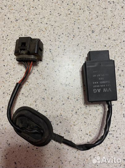 Реле на бензонасос VW 1,8