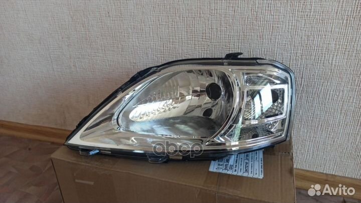 Фара ST5511174lldem Sat