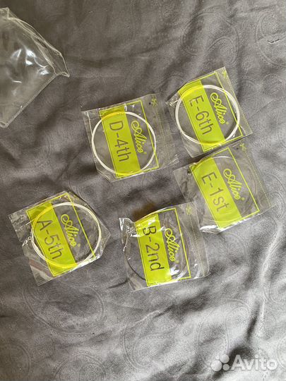 Комплект струн для акустической гитары