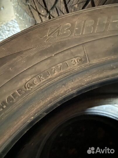 Bridgestone Playz RV PRV 215/60 R17