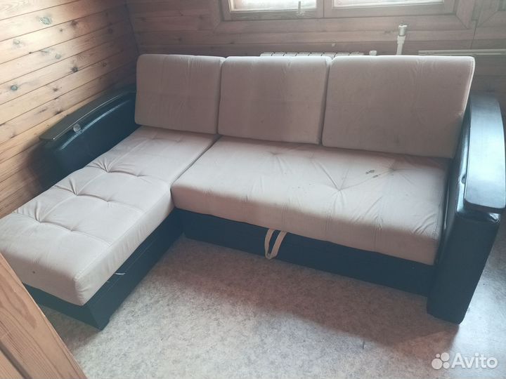 Угловой диван