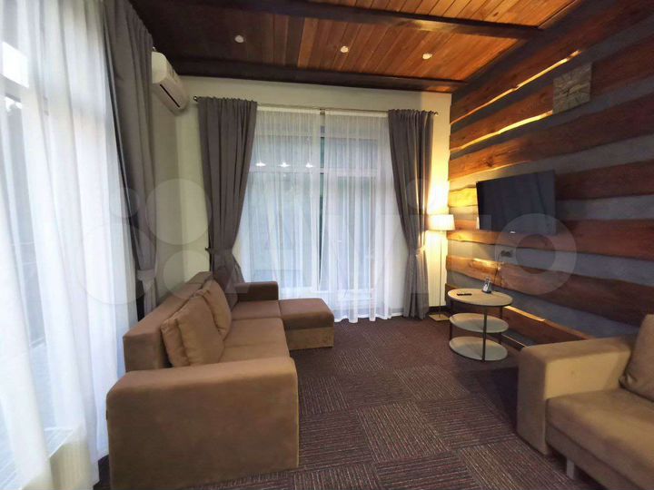 2-к. квартира, 52 м², 7/10 эт.