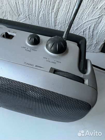 Кассетный магнитофон philips