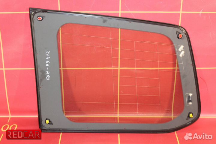 Стекло глухое правое форточка Toyota Land Cruiser