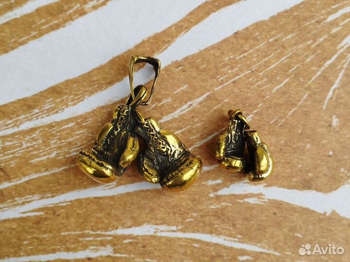 Брелок боксерские перчатки разные