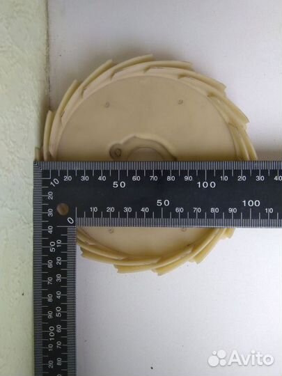 Пластик.крыльчатка,статор двигателя пылесоса