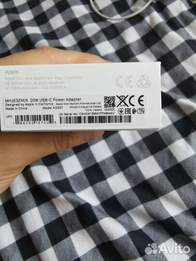 Блок быстрой зарядки iPhone