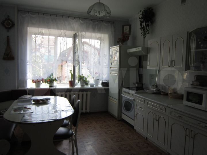 Дом 278 м² на участке 15 сот.