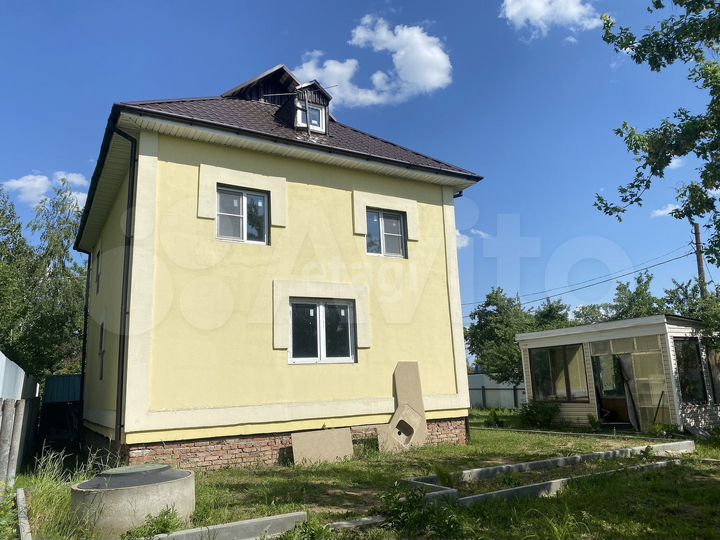 Дом 107 м² на участке 5,4 сот.