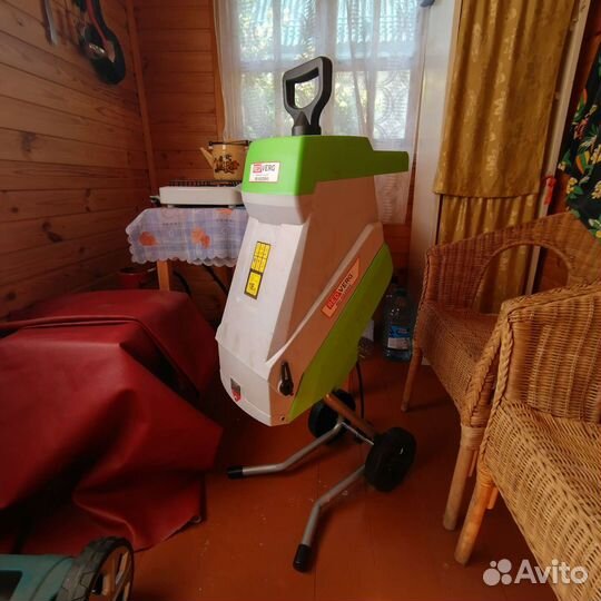 Садовый измельчитель redverg RD-GS2500 2023г