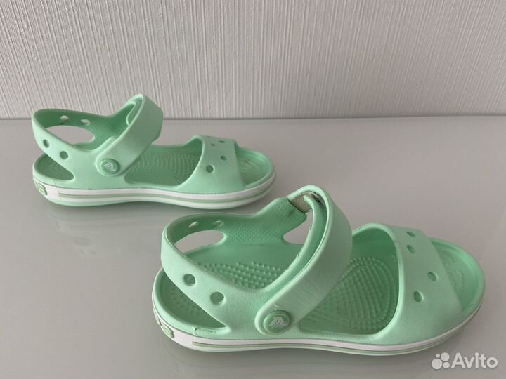 Сандалии Crocs C11