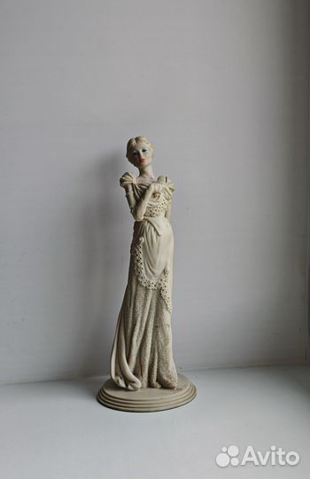 Крупные статуэтки Capodimonte. А Belcari. Италия