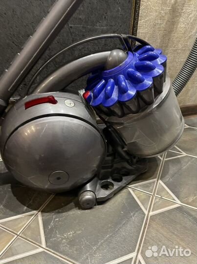 Пылесос Dyson DC41C