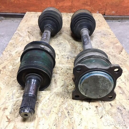 Полуось Mitsubishi Pajero 3