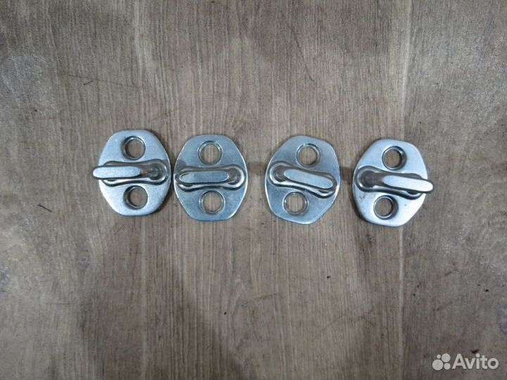 Петля двери Hyundai Solaris 2