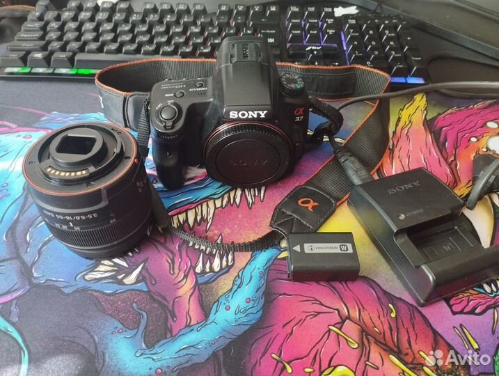 Зеркальный фотоаппарат Sony A37 (SLT-A37)