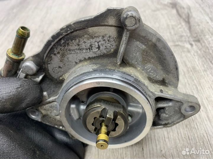 Насос вакуумный Audi A5 8T3 capa 3.0 TDI 2008
