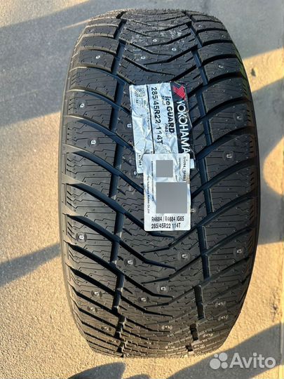 Yokohama IceGuard Stud IG65 285/45 R22 114T