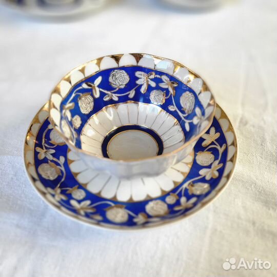 Фарфоровая чайная чашка с блюдцем СССР