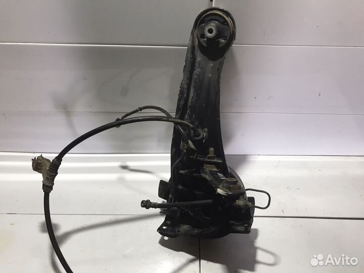 Задняя цапфа со ступицей Mitsudishi Lancer9