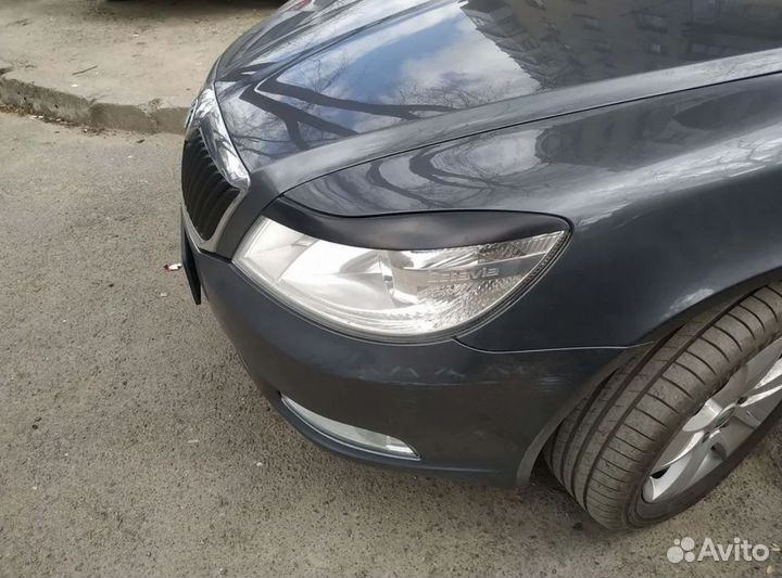 Реснички на фары Skoda Octavia 2009